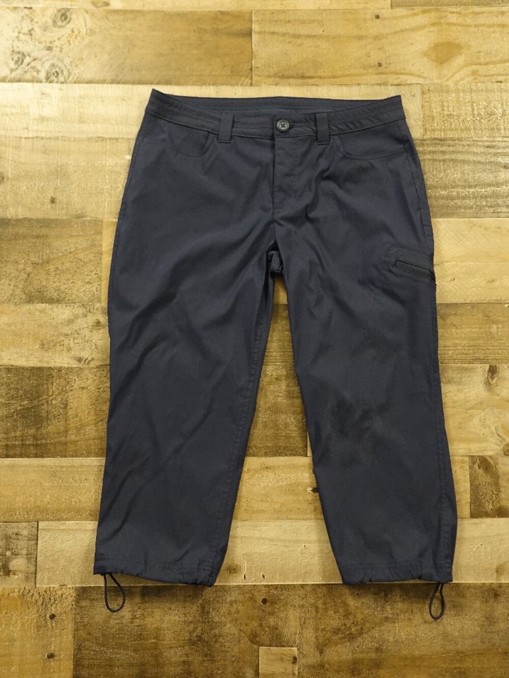Eddie Bauer Drawstring Hem Capri Pants Women's 10 Navy Hiking Travel Outdoor